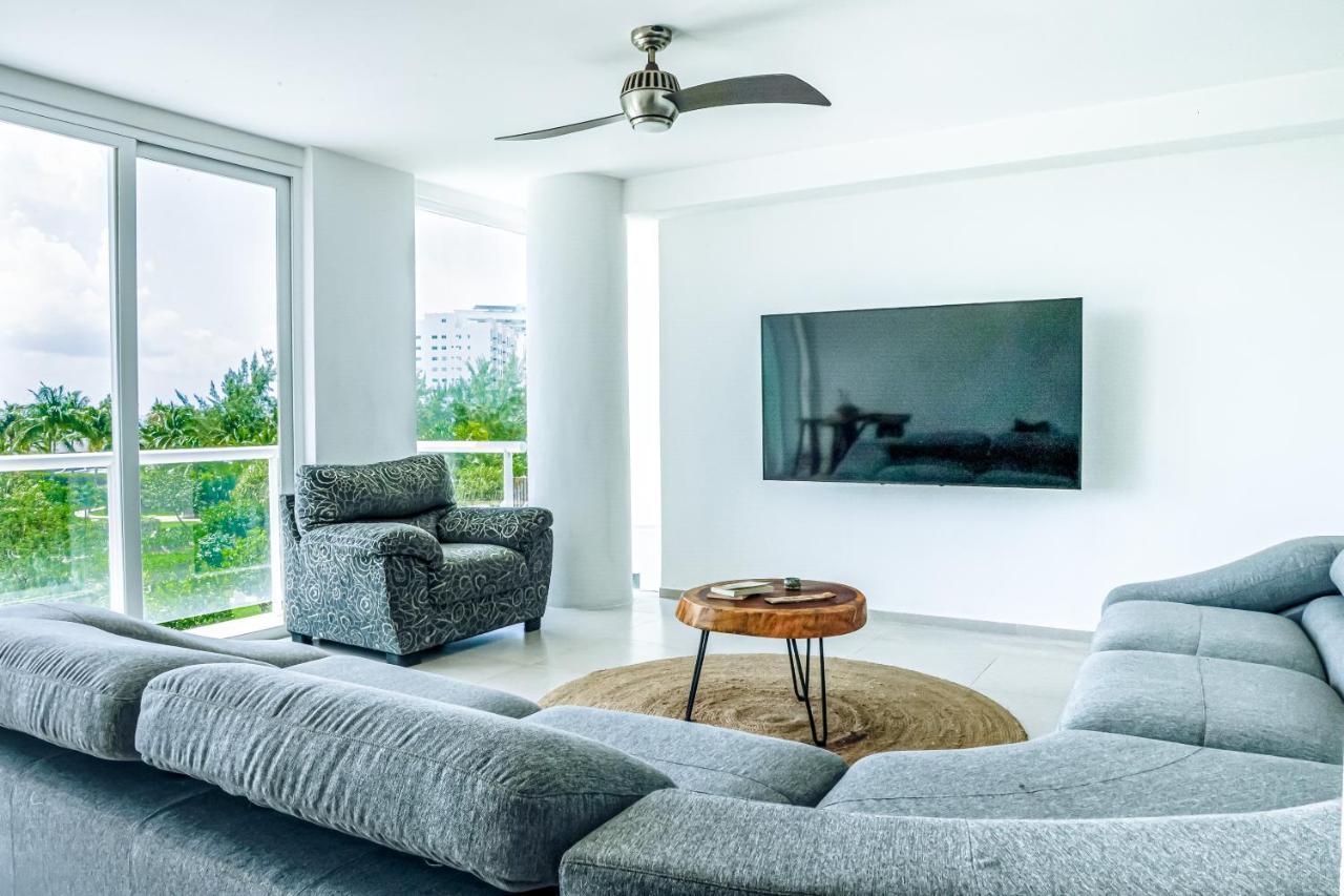 New Beachfront Luxury Apartments Cancun Ngoại thất bức ảnh