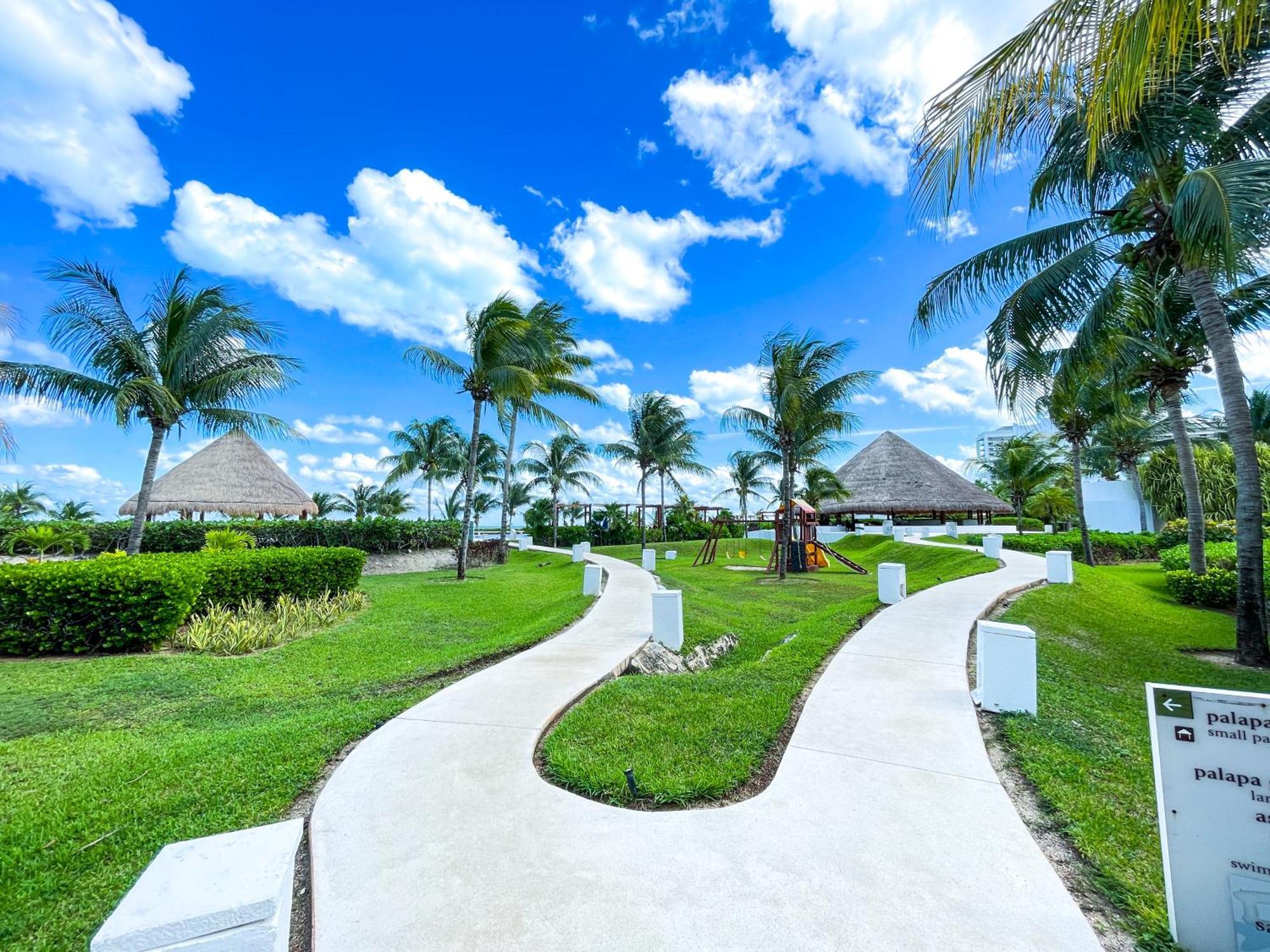New Beachfront Luxury Apartments Cancun Ngoại thất bức ảnh
